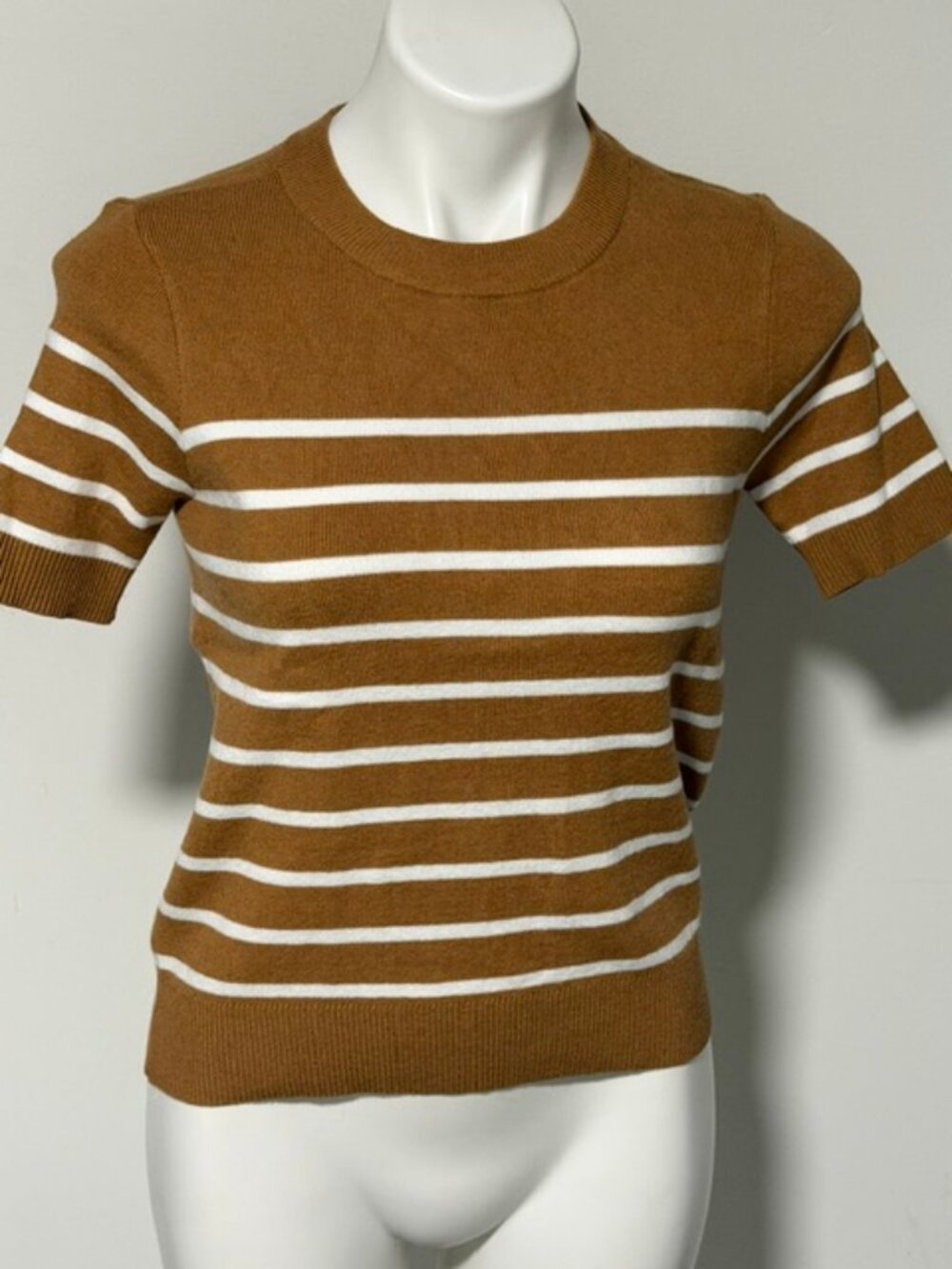 MARKET AND SPRUCE BROWN AND WHITE STRIPED SWEATER XSP